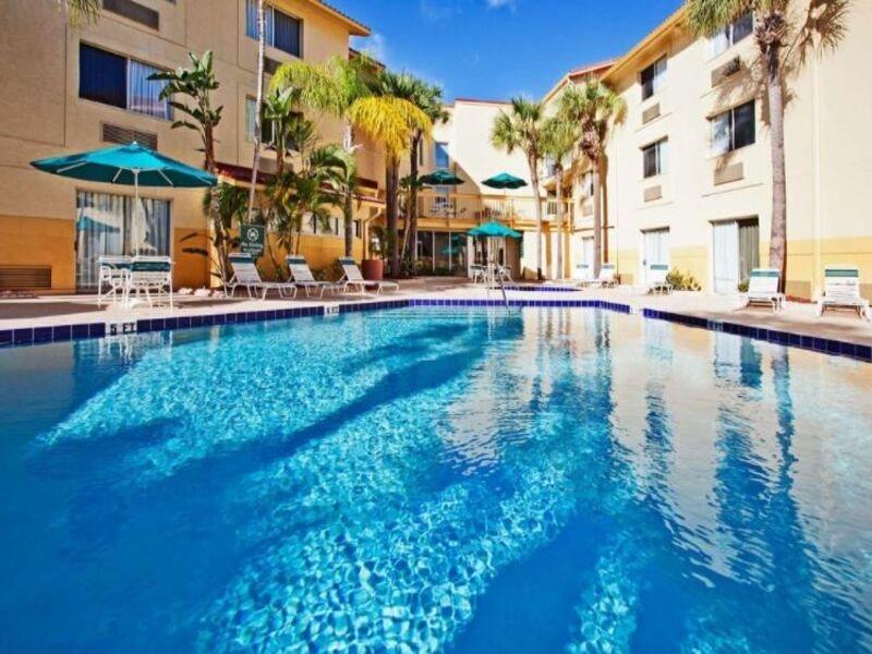 La Quinta By Wyndham St. Pete-Clearwater Airport Hotel Eksteriør billede