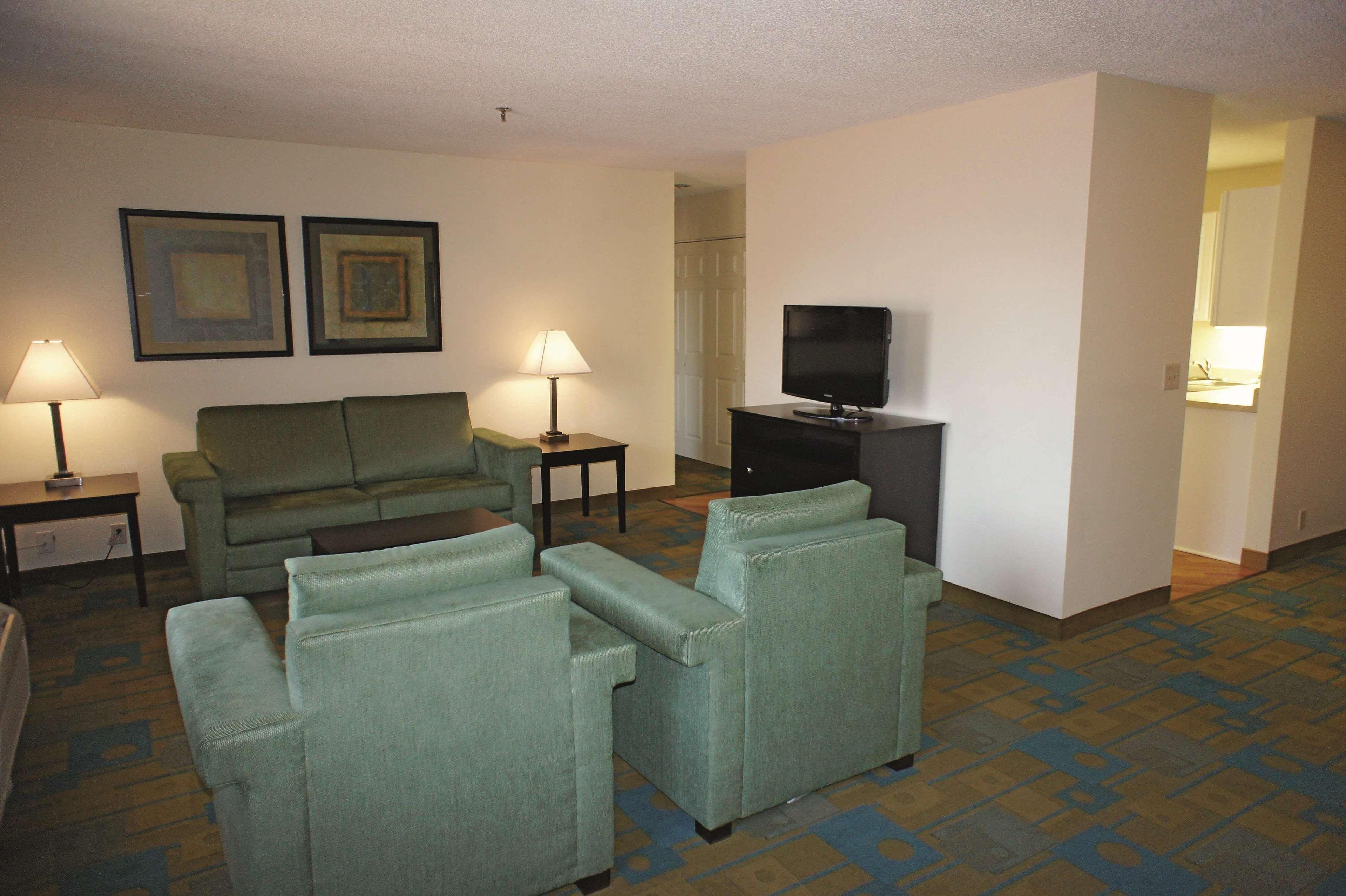 La Quinta By Wyndham St. Pete-Clearwater Airport Hotel Eksteriør billede